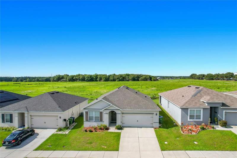 3 bedroom Single Family Residence at 1040 Cambridge Drive, Lucerne Park Reserve, Winter Haven — photo 2