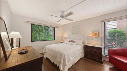 1708 Glenhouse Drive #314, Sarasota FL - photo 10 of 37