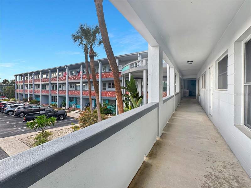 2 bedroom Condominium at 4300 58th Street #1915, Clearview Oaks Paradise, Kenneth City — photo 3