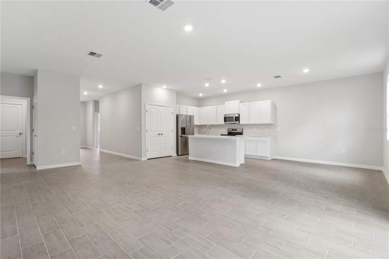 4 bedroom Single Family Residence at 17094 SW 20th Ct Road, Marion Oaks Unit 4, Ocala — photo 5