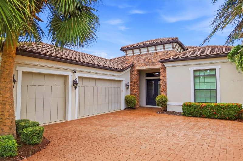 3 bedroom Single Family Residence at 13309 Malachite Drive, Esplanade Ph III Subphases E, G & H, Bradenton — photo 2