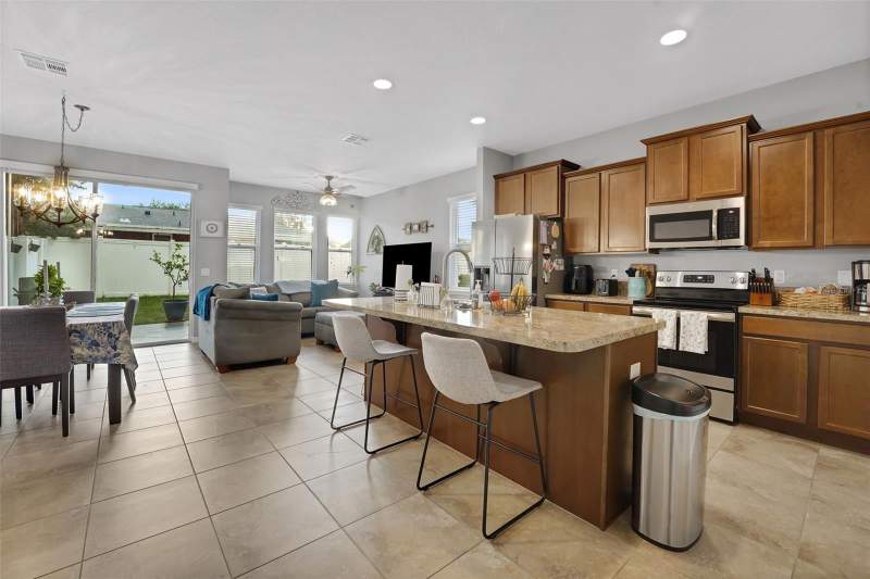 3 bedroom Townhouse at 1664 Peterson Place, The Reserve At Hidden Lake, Sanford — photo 4