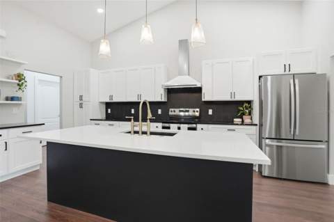 34121 August Avenue, Webster FL - photo 10 of 70