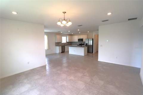 4006 Capri Coast Drive, Plant City FL - photo 8 of 37