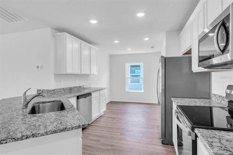 3 bedroom Single Family Residence at 2674 SW 165th Street Road, Marion Oaks Un Four, Ocala — photo 5