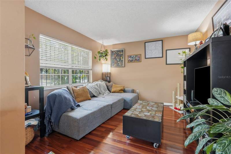 2 bedroom Single Family Residence at 12922 N Albany Avenue, Tampas North Side Cntry Cl, Tampa — photo 5