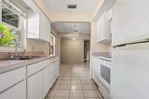 5409 Stratemeyer Drive, Orlando FL - photo 11 of 47