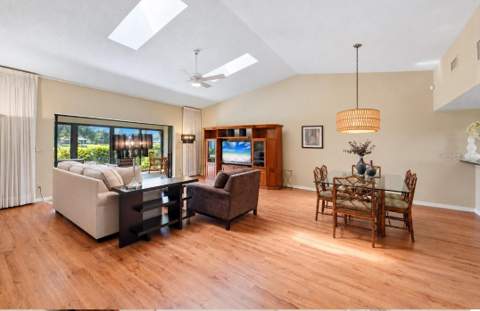 3981 Wilshire Circle #195, Sarasota FL - photo 6 of 6