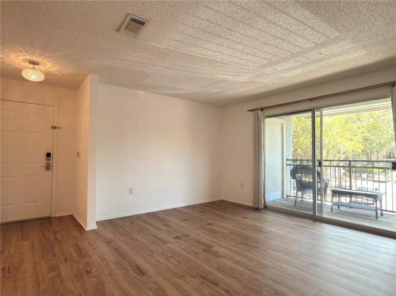 2 bedroom Condominium at 3705 SW 27th Street #1225, Windsor Park At Gainesvil, Gainesville — photo 4