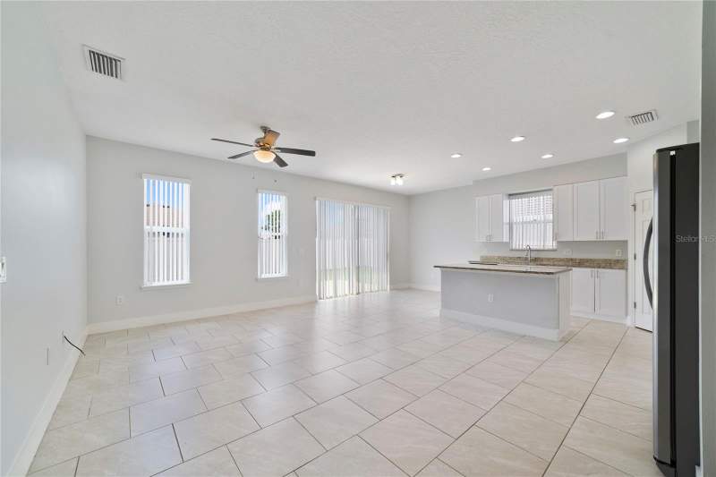 3 bedroom Single Family Residence at 128 Willow Drive, Poinciana Nbrhd 02 Village 08, Poinciana — photo 5