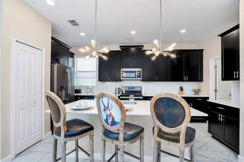 5 bedroom Single Family Residence at 1555 Flange Drive, Stoneybrook South Ph I-1 & J-1, Davenport — photo 5