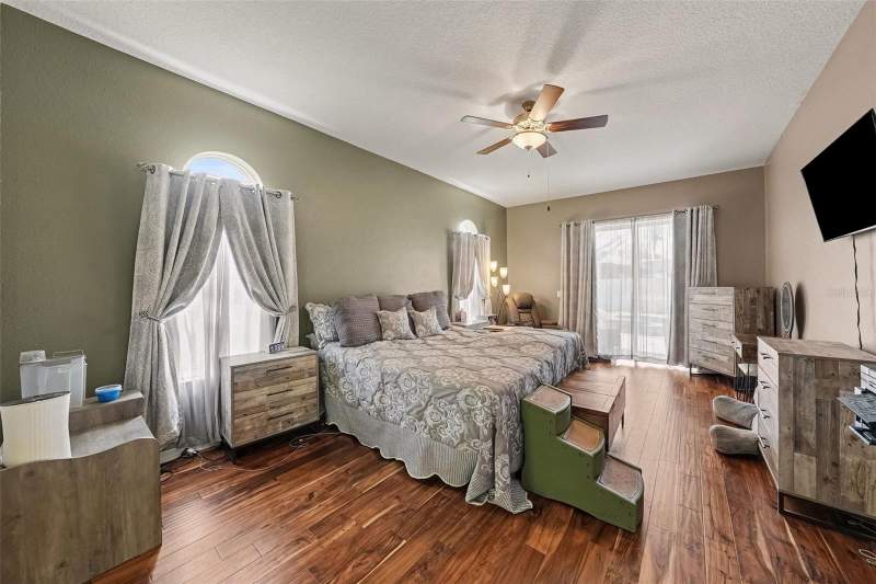 4 bedroom Single Family Residence at 18425 Eastwyck Dr, Cross Creek Prcl I, Tampa — photo 5
