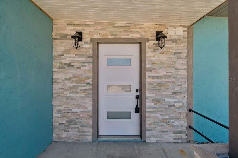 4 bedroom Single Family Residence at 16108 5th Street, Redington Beach Homes 6th Add, Redington Beach — photo 4