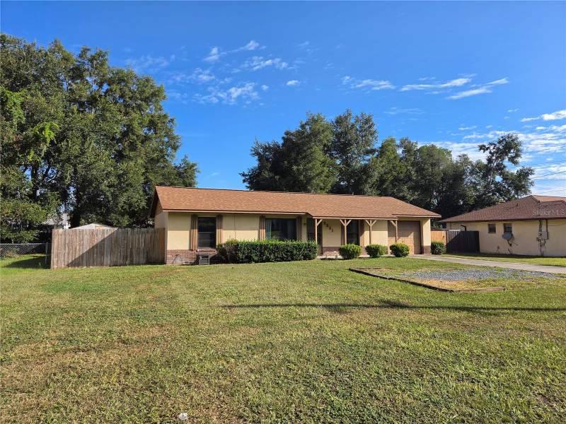 3 bedroom Single Family Residence at 2831 NE 35th Street, Stonehill, Ocala — photo 2
