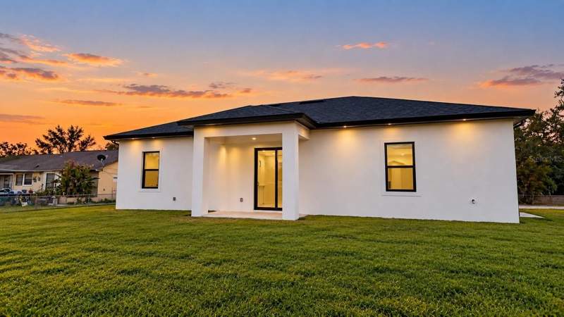 3 bedroom Single Family Residence at 21500 Dollard Avenue, Port Charlotte Sub Sec 34, Port Charlotte — photo 4