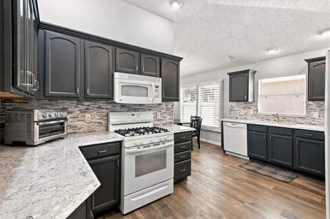 2289 Swansea Terrace, The Villages FL - photo 13 of 41