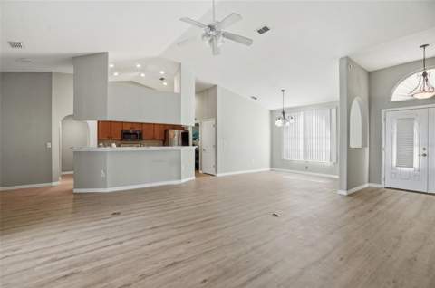 8038 Madrid Road, Weeki Wachee FL - photo 18 of 60