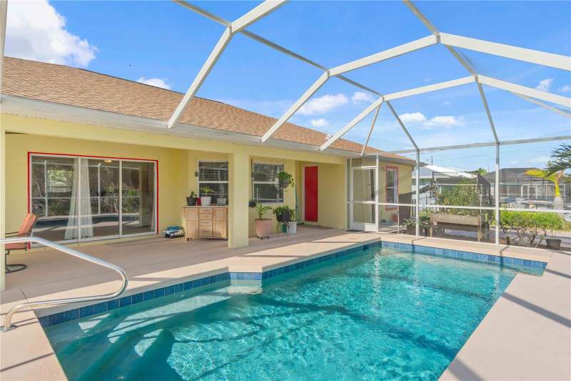 3 bedroom Single Family Residence at 18204 Ackerman Avenue, Port Charlotte Sec 037, Port Charlotte — photo 2