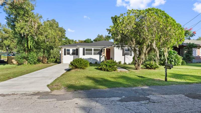 4 bedroom Single Family Residence at 13750 13th Street, Maymont, Dade City — photo 3
