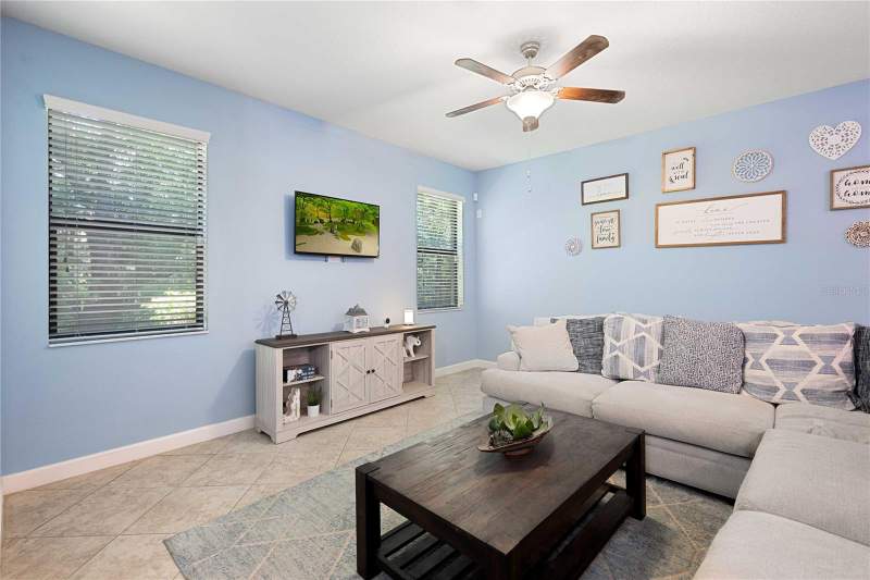 3 bedroom Townhouse at 17365 Old Tobacco Road, Hidden Oaks Twnhms, Lutz — photo 4
