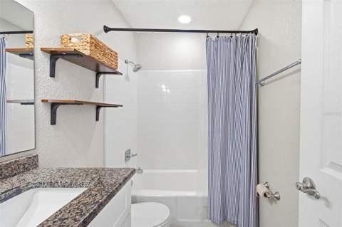 4725 Coquina Key Drive #D, St Petersburg FL - photo 20 of 49