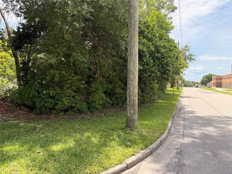3 bedroom Single Family Residence at 1804 S Maple Avenue, Pinehurst 1st Add, Sanford — photo 4