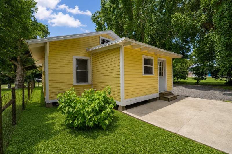 3 bedroom Single Family Residence at 16770 SW 137th Avenue, Archer, Archer — photo 4