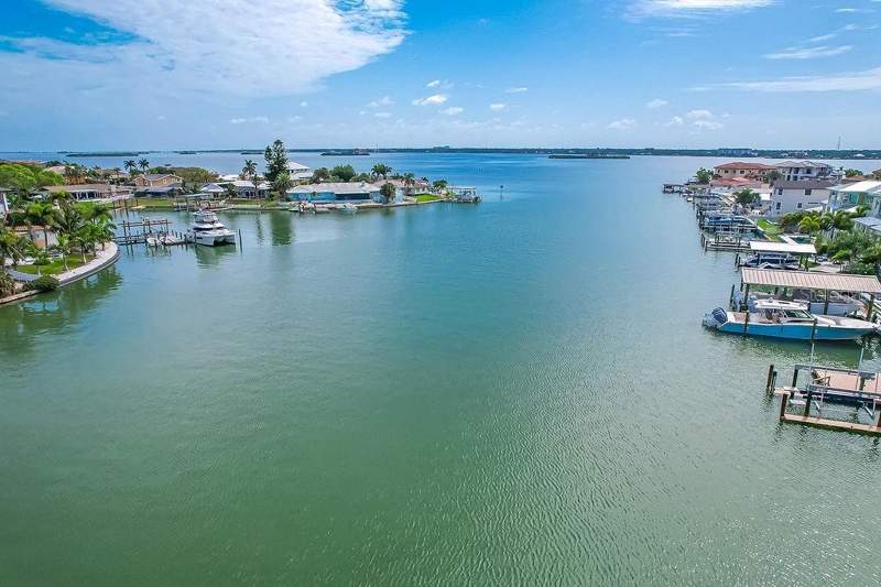 4 bedroom Single Family Residence at 340 Palm Island, Island Estates Of Clearwater Unit 6-B, Clearwater Beach — photo 5
