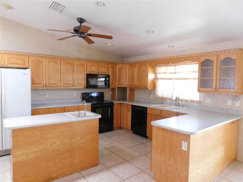 2 bedroom Single Family Residence at 5430 2nd Avenue, Stonemont Sub Rev, St Petersburg — photo 5