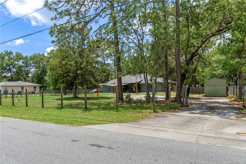 3 bedroom Single Family Residence at 1710 S Iroquois Avenue, Homosassa, Homosassa — photo 3