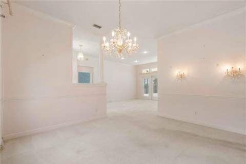 2122 Platinum Drive, Sun City Center FL - photo 10 of 55