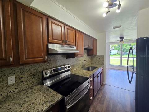 1500 Crest Avenue, Leesburg FL - photo 12 of 23