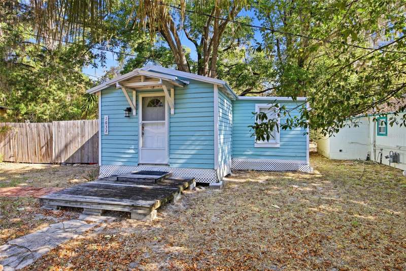 1 bedroom Single Family Residence at 1032 NW 40th Avenue, Oak Hill, Gainesville — photo 4