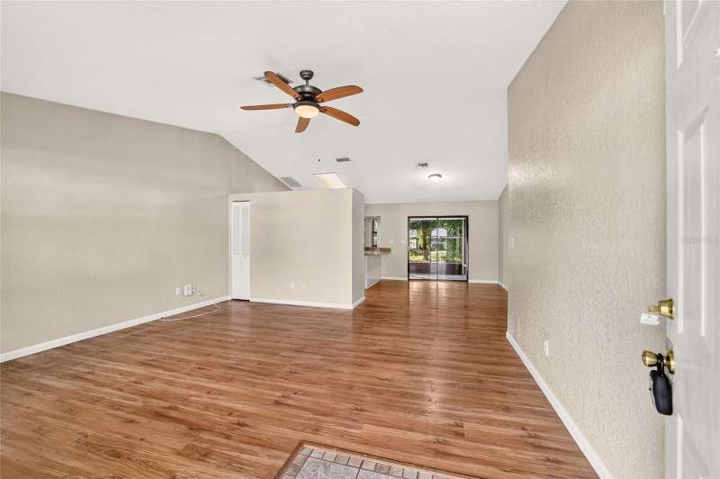 3 bedroom Single Family Residence at 8 Banyan Course Run, Silver Spgs Shores Un 23, Ocala — photo 4