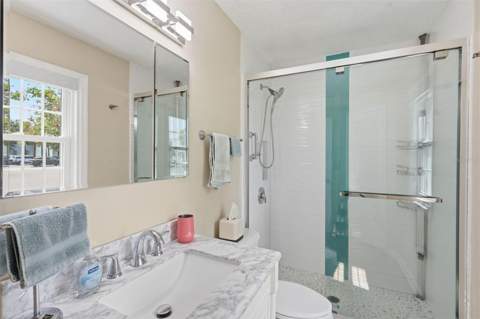 5117 Salmon Drive #B, St Petersburg FL - photo 18 of 57