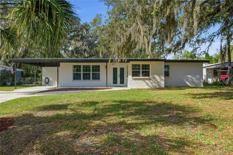 707 ABERDEEN CIRCLE home for sale in Temple Terrace Riverside Subdi