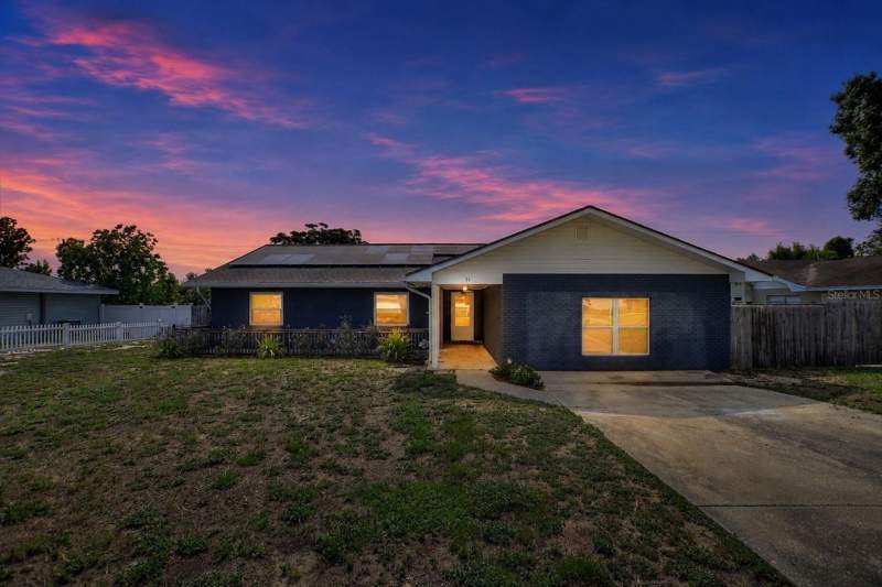 4 bedroom Single Family Residence at 31 LAKE LINK CIRCLE, LAKE LINK ESTATES, WINTER HAVEN — photo 1