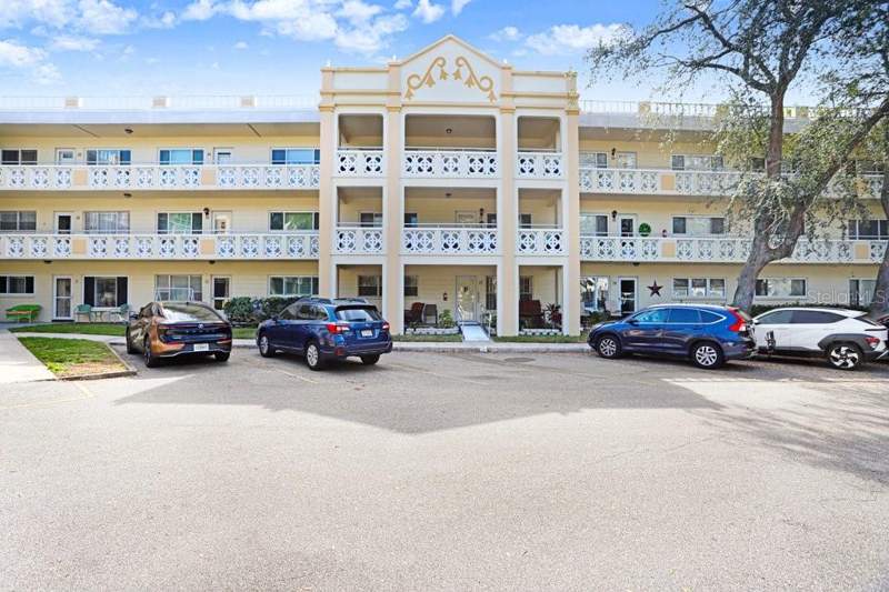 2 bedroom Condominium at 2285 Israeli Drive #57, On Top Of The World, Clearwater — photo 2