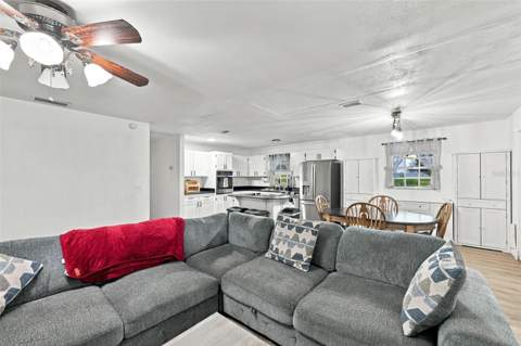 9124 Carey Road, Lithia FL - photo 8 of 60