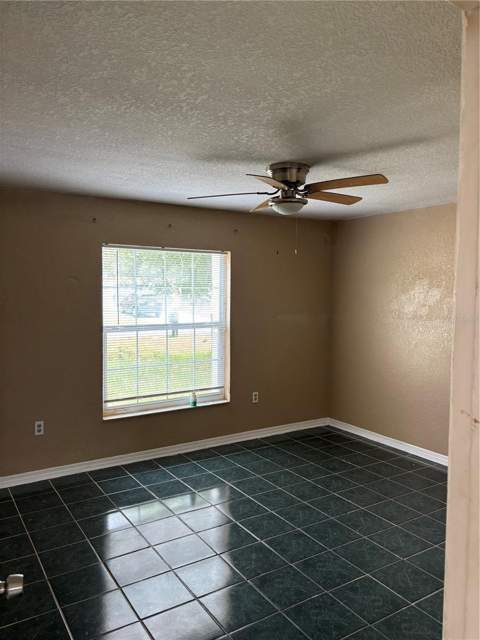 833 Oglethorpe Court, Kissimmee FL - photo 21 of 28