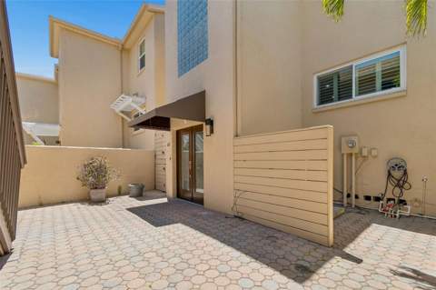 487 Pinellas Bayway #207, St Petersburg FL - photo 6 of 6