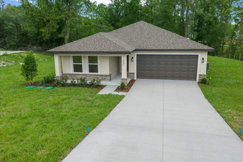 3 bedroom Single Family Residence at 11041 Spoonbill Road, Royal Highlands, Weeki Wachee — photo 2