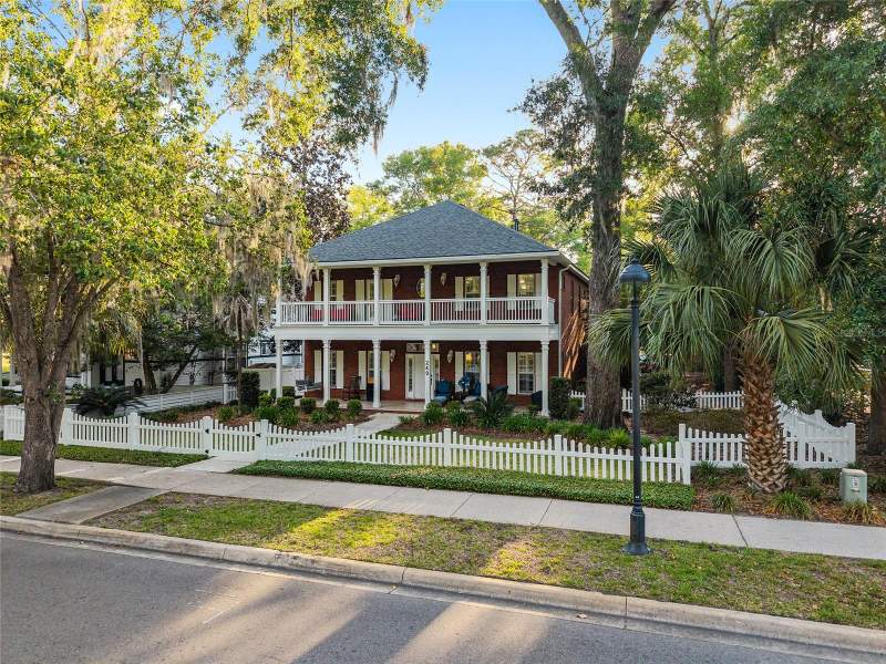 4 bedroom Single Family Residence at 240 SW 131st Street, Town Of Tioga, Newberry — photo 2