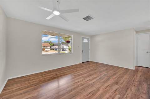 6318 Baldwyn Avenue, New Port Richey FL - photo 8 of 33