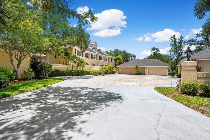 3 bedroom Townhouse at 13770 Marseilles Court, Lakepointe Villas, Clearwater — photo 3
