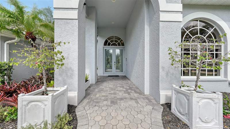 3 bedroom Single Family Residence at 8136 Regents Court, University Park Country Club, Bradenton — photo 4