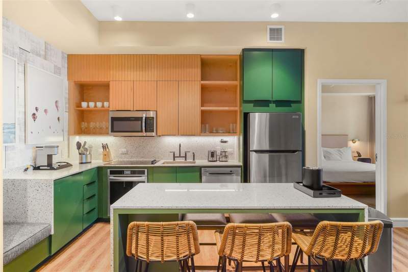 2 bedroom Condo - Hotel at 8061 Vacation Avenue #104, Sunset Walk Hotel Condo Ph 2-5, Kissimmee — photo 3