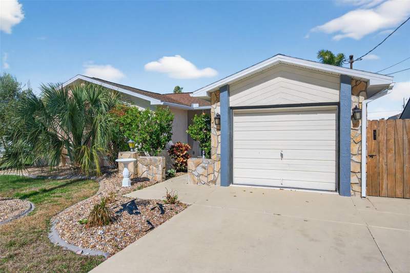 2 bedroom Single Family Residence at 7623 Mako Drive, Sea Pines, Hudson — photo 5