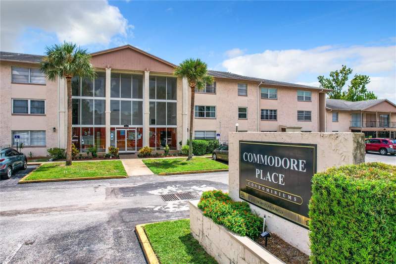 Commodore Place Condo