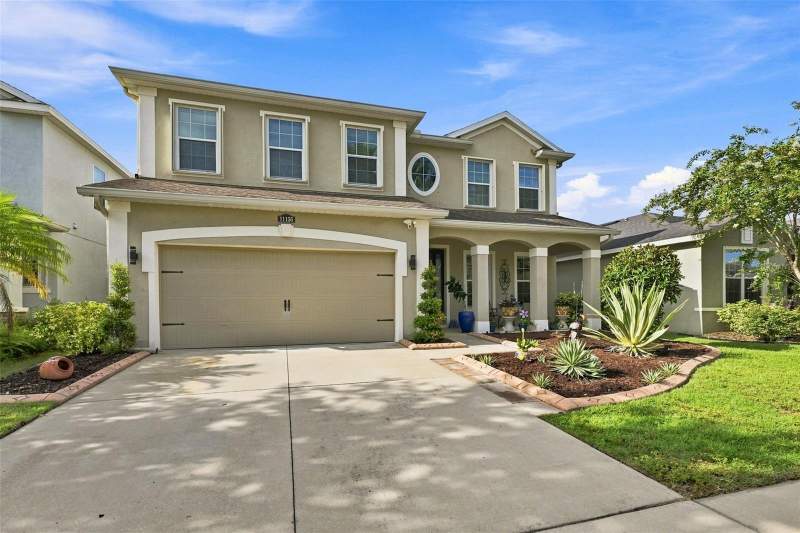 5 bedroom Single Family Residence at 11156 Spring Point Circle, Lucaya Lake Club Ph 2A, Riverview — photo 2